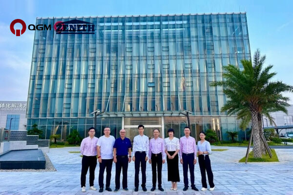 La China Sand & Gravel Association ha visitato il QGM Block Machine Group per ricerca e orientamento.