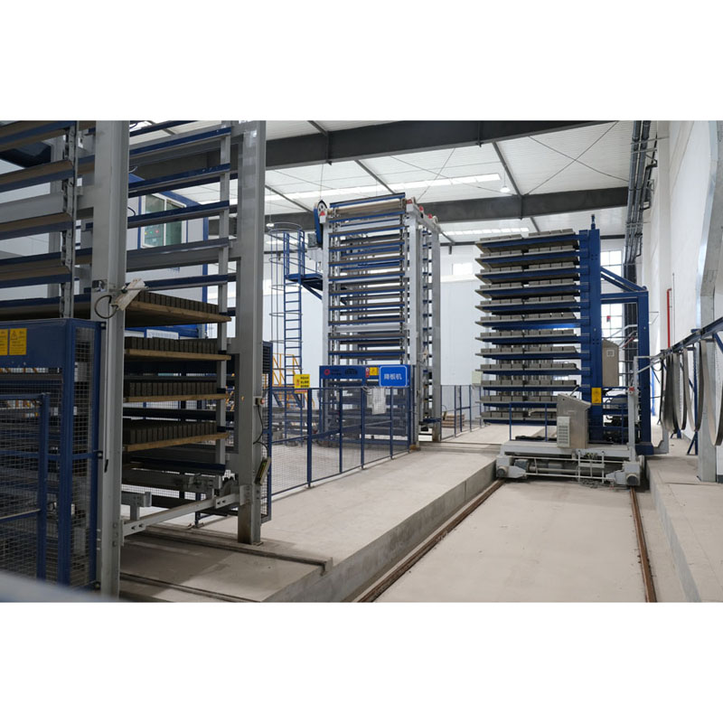 In che modo i materiali innovativi migliorano le prestazioni dei macchinari ausiliari?